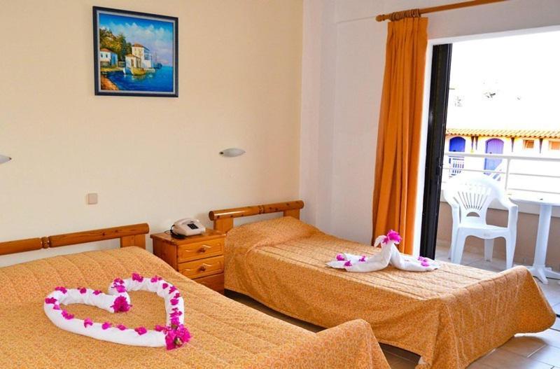 Niko Elen Hotel Stalida Quarto foto